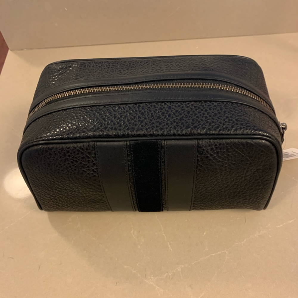 Coach Travel Kit. Varsity Suede Stripe/Blk Leather